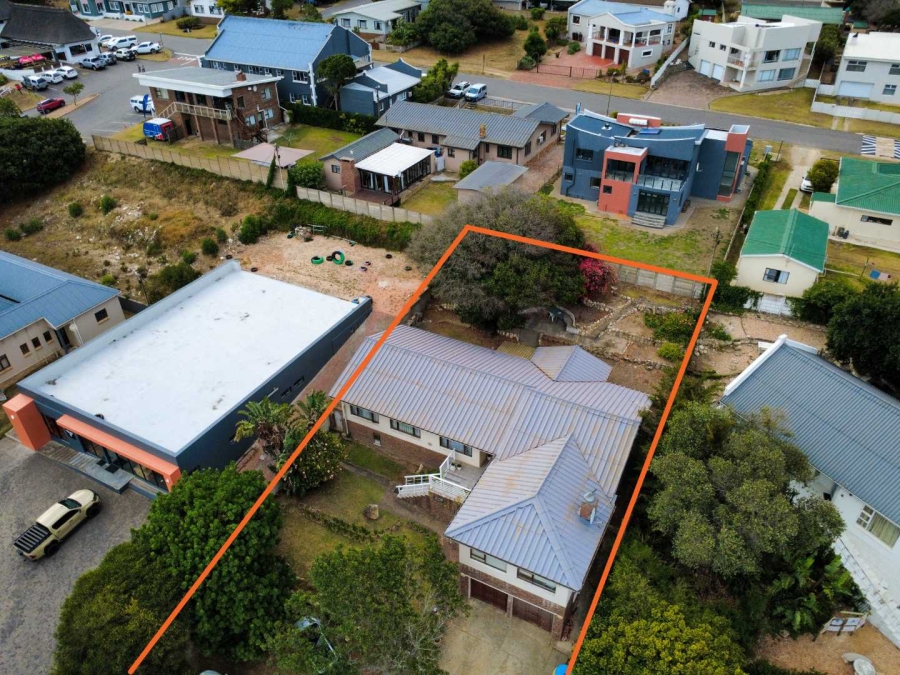 3 Bedroom Property for Sale in Stilbaai Wes Western Cape